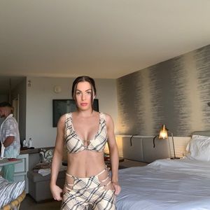 I AM GIA lucid set size medium top, xs bottom